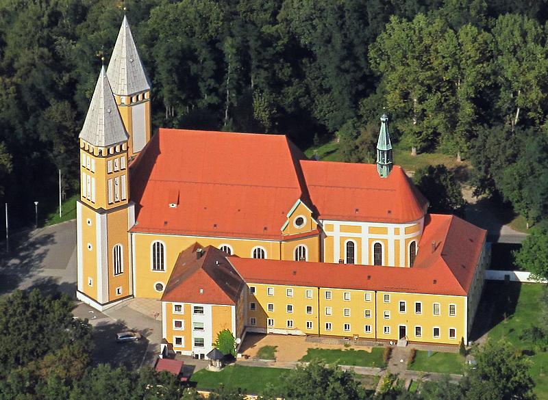 Kreuzberg Kirche 2011