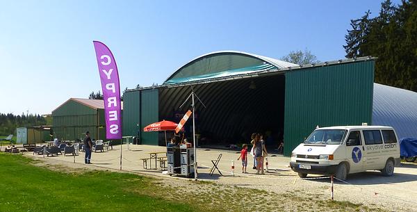 Hangar 2018